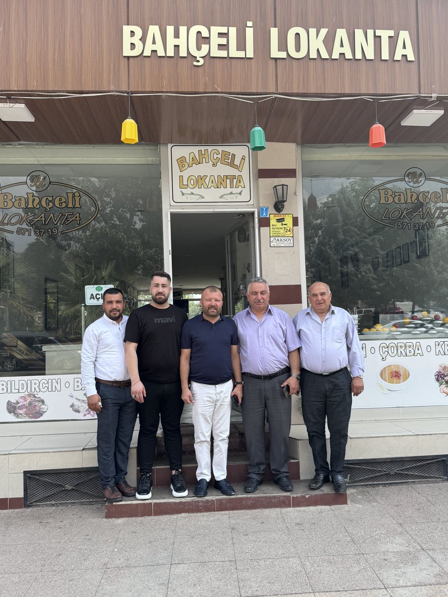 Karkamış Milliyetçi Hareket Partisi İlçe Başkanı Sayın İsa Tiryaki ve Karkamış eski Meclis Üyesi Hanifi Tiryaki,bizleri ve teşkilatımızı ziyarette bulundular kendilerine teşekkür ediyorum.

birlik ve beraberliğimizin daim olmasını temenni ediyoruz🇹🇷