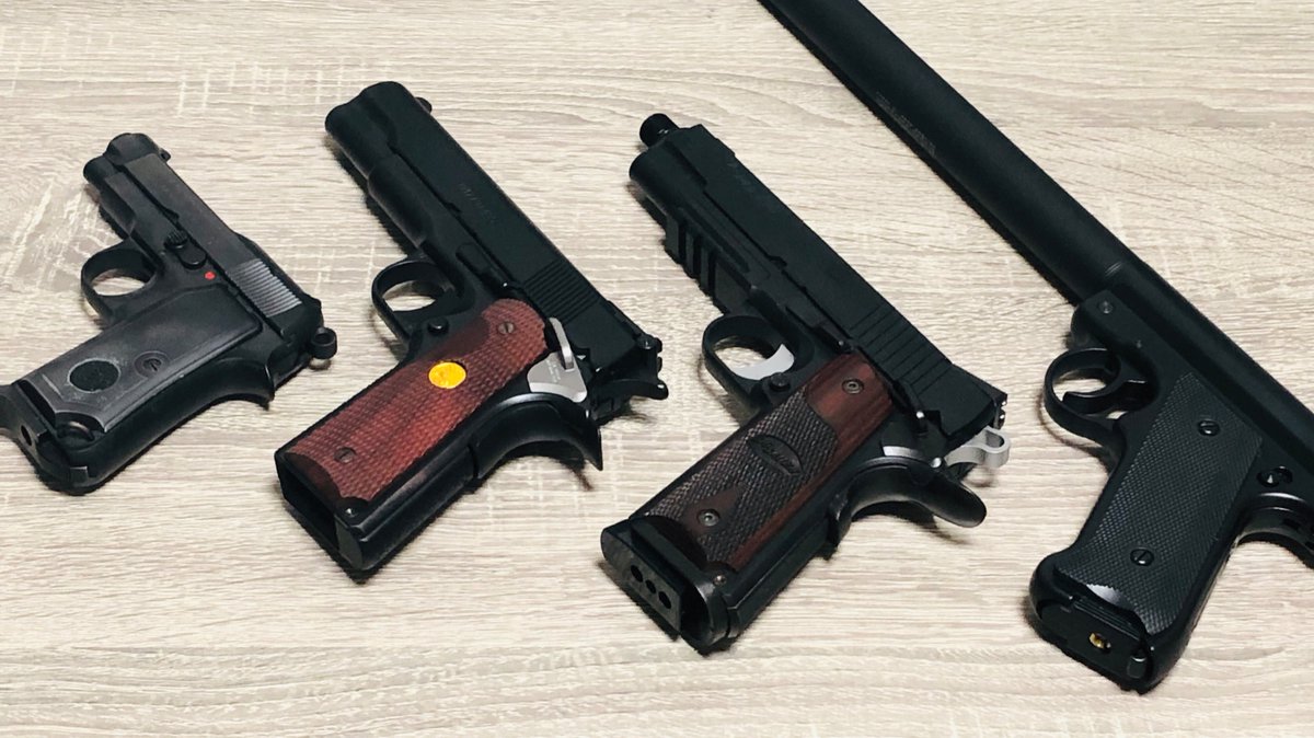 #8月になったのでフォロワーさんに自己紹介しようぜ
イラスト描いたりエアガン集めたりしてます。よろしくお願いします。 