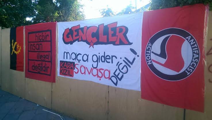 burak (@bornova_metro) on Twitter photo oyle uc bes kurus para icin kendini pazarlamaz seni satarsak serefimizi satariz <a href="/fckarakizil/">KaraKızıl Gençlerbirliği</a> <a href="/kirmizikara/">Gençlerbirliği SK</a> oyle uc bes kurus para icin kendini pazarlamaz seni satarsak serefimizi satariz <a href="/fckarakizil/">KaraKızıl Gençlerbirliği</a> <a href="/kirmizikara/">Gençlerbirliği SK</a>