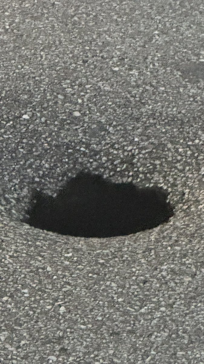 memtown901's tweet photo. 🚧 Heads up: There’s a deep road hazard at Winchester &amp; Germantown Rd (SR 177), near the crosswalk where cars turn to get on 385. It’s getting hit often and may be more than just a pothole. Hoping @CityOfMemphis &amp; @myTDOT can take a look soon. #MemphisTraffic I reported to 311. https://t.co/LalOAm5YtK