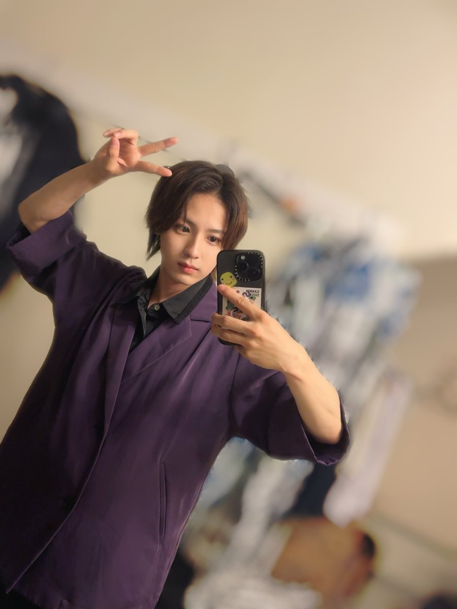 #舞台アーカイヴ
3日目！3.4公演目！
ご来場ありがとうございました！

今日はオープニングの時の衣装で！📸
2公演は身体に良い負荷がかかってよく寝れそうです💤

明日も2公演！お待ちしております！
