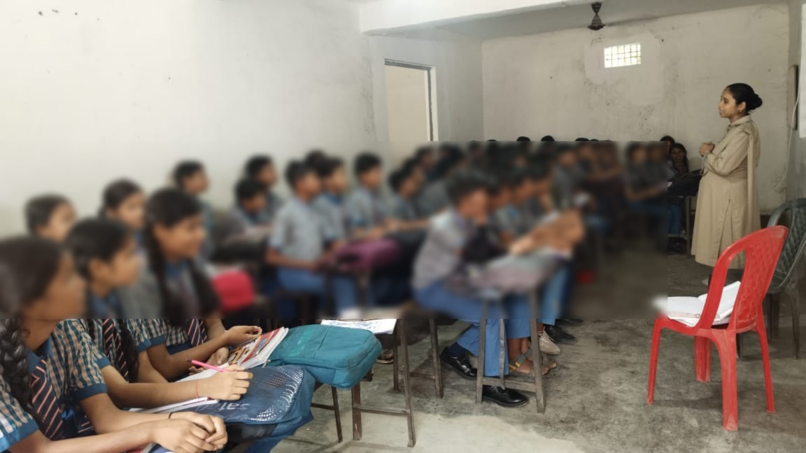 जनपद सोनभद्र की समस्त थाना की साइबर पुलिस टीम द्वारा साइबर जागरूकता अभियान के अंतर्गत छात्र-छात्राओं को किया गया जागरूक-