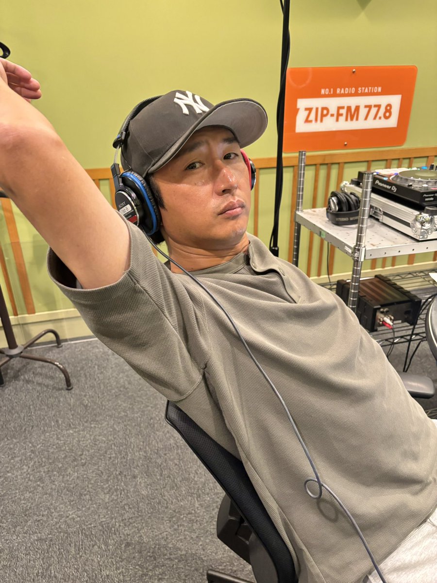 今日のメッセージテーマは…
『一か八かの〇〇』

一か八かの告白
一か八かのシュート
一か八かでお願い
などリクエストと一緒に送ってください😈🖤

JUNに聞いてほしいことなど
テーマ以外のメッセージもぜひ！

メッセージは→zip-fm.co.jp/messages
Xは #だいれくと でポスト！DMでも◎

#zipfm