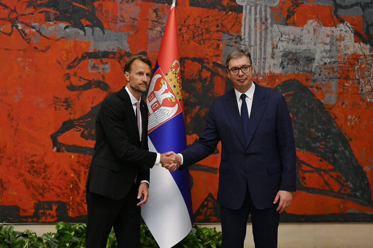 A von Beckerath (@vbeckerath) on Twitter photo Glad to have presented my credentials to President <a href="/avucic/">Александар Вучић</a> today 🇪🇺🇷🇸. We had a constructive exchange on Serbia’s EU path. I will work tirelessly to support Serbia in fulfilling necessary requirements to make tangible progress on its path towards EU-membership. #EU4Serbia Glad to have presented my credentials to President <a href="/avucic/">Александар Вучић</a> today 🇪🇺🇷🇸. We had a constructive exchange on Serbia’s EU path. I will work tirelessly to support Serbia in fulfilling necessary requirements to make tangible progress on its path towards EU-membership. #EU4Serbia