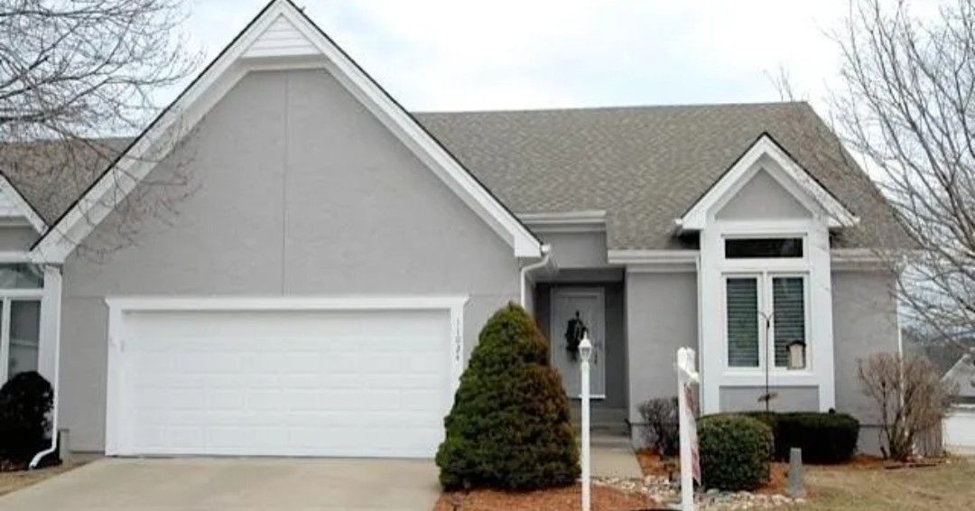 Morning Glory Estate Sales’ Overland Park #EstateSale will take place today and tomorrow from 10am-4pm! Visit our website for more information: catholiccharitiesks.org/morning-glory/

11024 W. 98th Street, Overland Park, KS