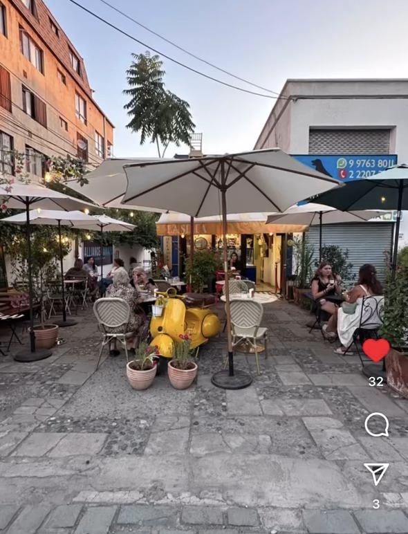 ¿Helado con identidad local? 🍦 Conoce La Silla, una heladería en Santiago donde cada sabor es una experiencia. Descubre su historia en: canalhoreca.cl/2025/07/27/hel… #ApturChile #TurismoChile 🛫🇨🇱 #Santiago <a href="/apuntesyviajes/">Apuntes y Viajes</a> <a href="/RHoreca/">Revista Canal Horeca</a>