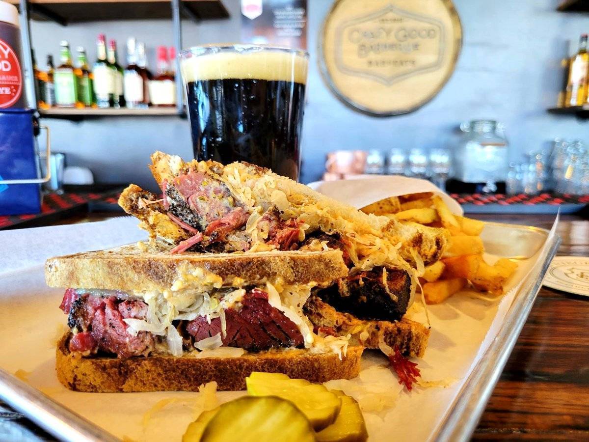 It's Friday, and you know what that means... Smoked Corned Beef at Crazy Good Eats!

Dine with us or Order Online, crazygoodeats.appfront.app

#bbq #crazygoodbbq #smokedrueben #kcfoodie #kceats #crazygoodeats #crazygoodbarbeque #kcbbq #olathebbq