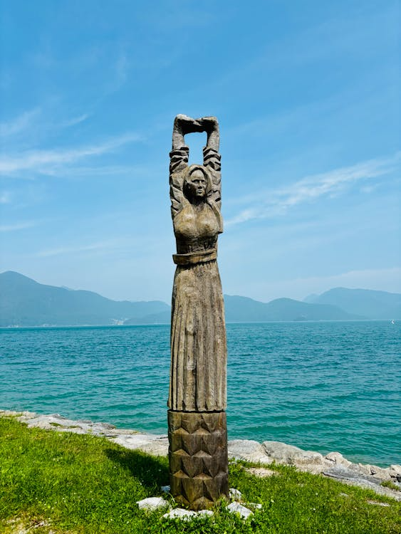 LostChronHist's tweet photo. Walchensee Lake, Kochel am See, Germany. https://t.co/22z0eZOE9q