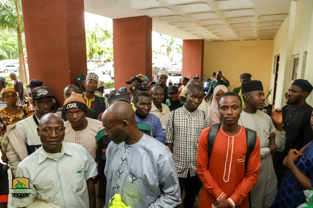 Kaduna Mining Development Company Ltd (@kmdc_kdsg) on Twitter photo Kaduna Mining Development Company <a href="/KMDC_kdsg/">Kaduna Mining Development Company Ltd</a> under the leadership of it's Managing Director Engr. Shuaibu Kabir Bello <a href="/bello_sk1/">Engr. Shuaibu SK Bello MNSE PMP®</a> is implementing the Artisanal Miners Integrated Program to formalize artisanal mining operations. 👇 Kaduna Mining Development Company <a href="/KMDC_kdsg/">Kaduna Mining Development Company Ltd</a> under the leadership of it's Managing Director Engr. Shuaibu Kabir Bello <a href="/bello_sk1/">Engr. Shuaibu SK Bello MNSE PMP®</a> is implementing the Artisanal Miners Integrated Program to formalize artisanal mining operations. 👇