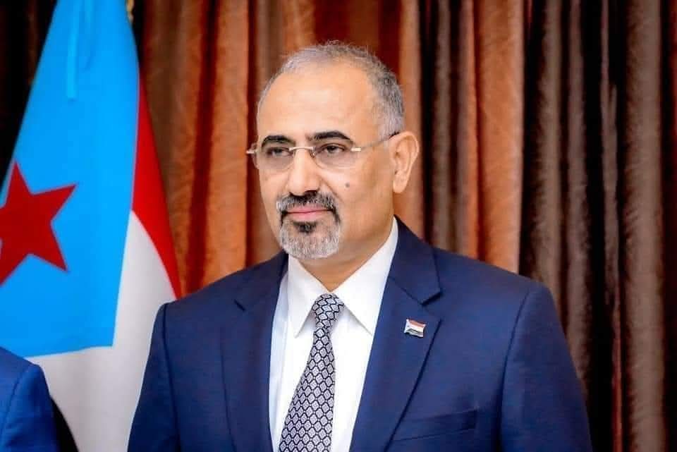 اربطوا الأحزمة مافيش ريوس ولا تعثر..

ِالأوضاع الخدمية باتتحسن إلى الافضل ثم الأفضل ثم الافضل بفضل الرئيس القائد عيدروس الزُبيدي حفظه الله وسدد خطاه🤲.

يجب إغلاق باب الانتقاد وفتح باب التطبيل😅

الباقي مشفر🫡
