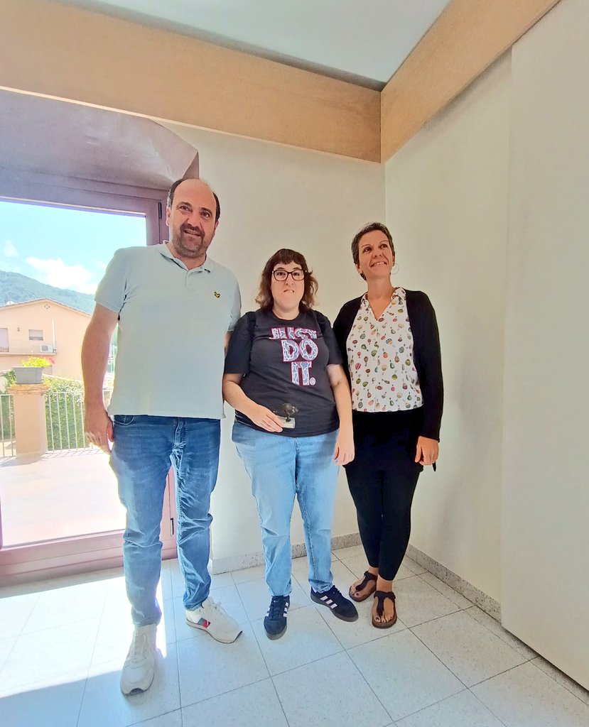 👩Aquesta setmana la Jeni finalitza una etapa amb nosaltres.
💚 Ha estat un gust que hagis format part del nostre equip. 
👌Molta sort Jeni per aquesta nova etapa que iniciés. Gràcies per tota la feina 👏👏👏
Gràcies #integraolot i Rocio per la vostra feina i acompanyament.