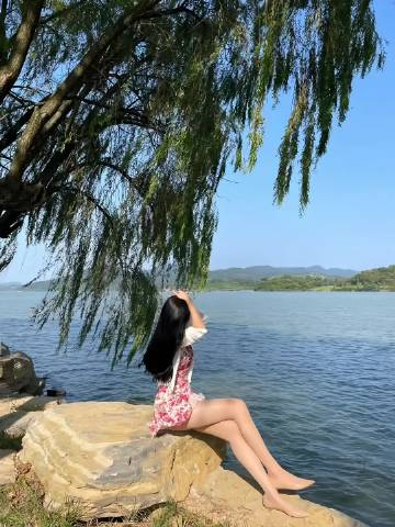 psugrimes's tweet photo. 这个世界变得太快，人变得更快，一个人不管在你身边多久，对你有多好，只要他一变，什么都阻止不了！ https://t.co/gOBMsxJK8P