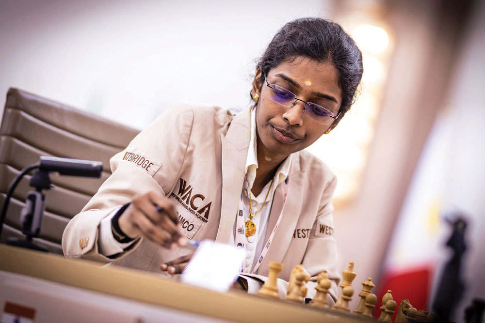 Openthemag's tweet image. Queen of the Board: Divya Deshmukh’s triumph is a gamechanger for women’s chess in India, writes @vshoba #DivyaDeshmukh #KoneruHumpy #RVaishali #FIDEWomen’sWorldCup
openthemagazine.com/feature/queen-…