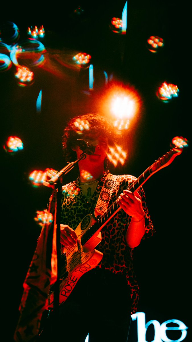 더로즈_The Rose tweet media