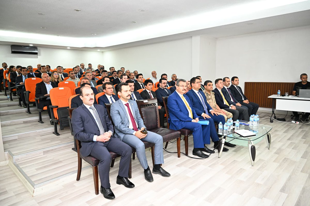 📍 Erzurum’da “Orman Yangınları ve Genel Tedbirler Toplantısı” Sayın Vali Mustafa Çiftçi başkanlığında yapıldı.
🔥 DKMP 13. Bölge Müdürümüz Sayın Akif Ümüzer’in de katıldığı toplantıda yangınlara karşı alınacak tedbirler ele alındı.
🌿 #DKMP #OrmanYangını