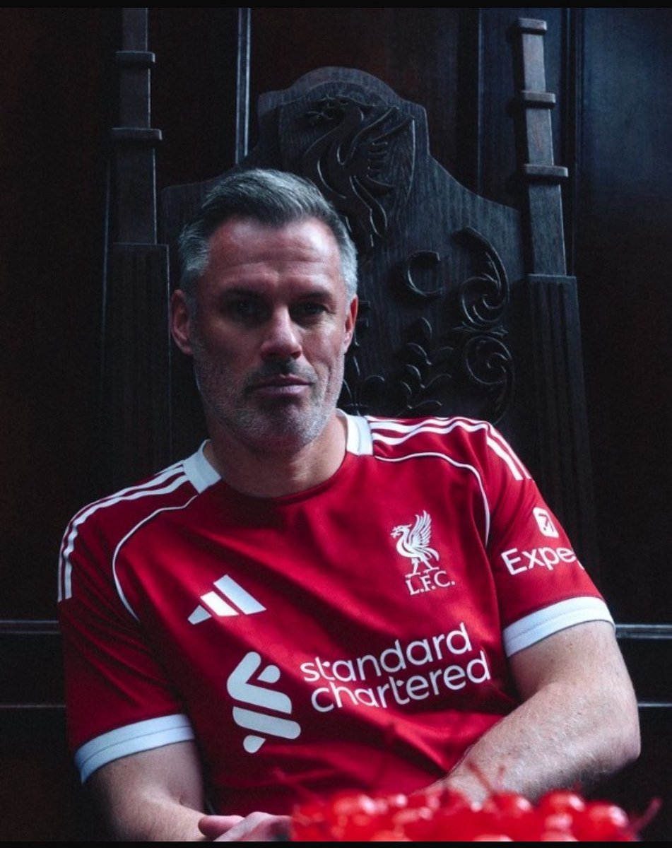 The new @LFC
 centre back finally arrives! 
@adidasfootball
 ⚽️❤️