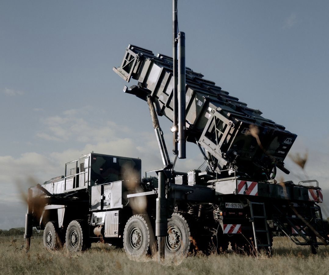 Germany delivers two more PATRIOT systems to Ukraine

To further strengthen 🇺🇦air defence capabilities, 🇩🇪 will in a first step provide additional Patriot launchers at short notice. Further system components will follow in the next two to three months. 1/