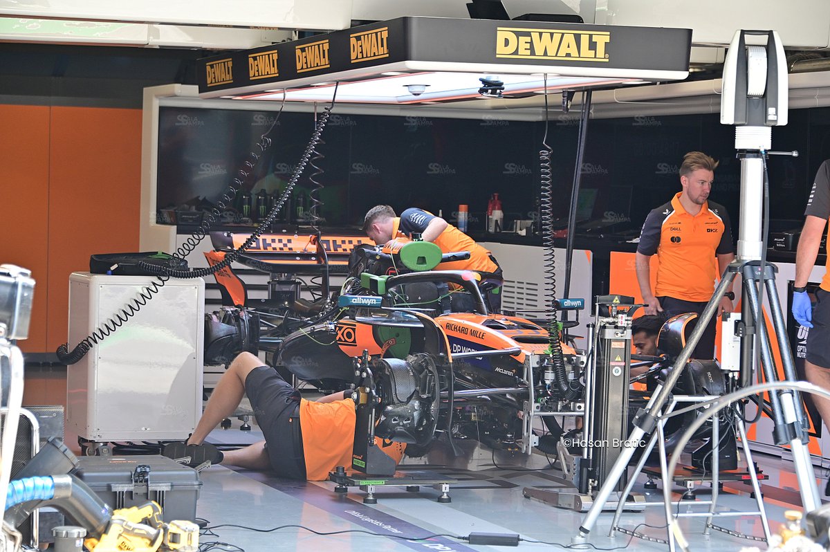 #F1 Qualche scatto dai garages magiari in preparazione al fine settimana del #HungarianGP (📸#Xpb/NextGen-#HB) Box box box... #TechF1