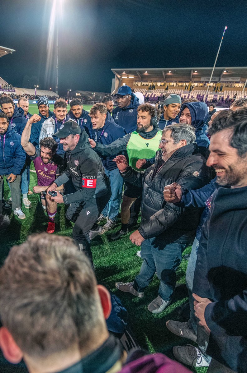 Très joyeux anniversaire à 𝙣𝙤𝙩𝙧𝙚 𝙥𝙧𝙚́𝙨𝙞𝙙𝙚𝙣𝙩 𝘿𝙞𝙙𝙞𝙚𝙧 𝙋𝙞𝙩𝙘𝙝𝙤 qui fête son anniversaire aujourd'hui ! 🎂