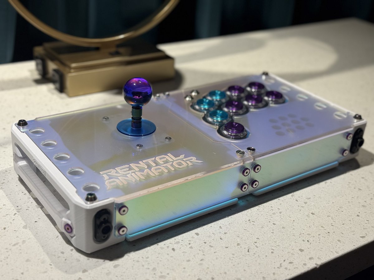 RentalAnimator's tweet photo. The color on the surface changes depending on the angle. This is exactly what I’ve been looking for for years
Thank you �� @certaindeth_FGC https://t.co/EgHX8DnNCa