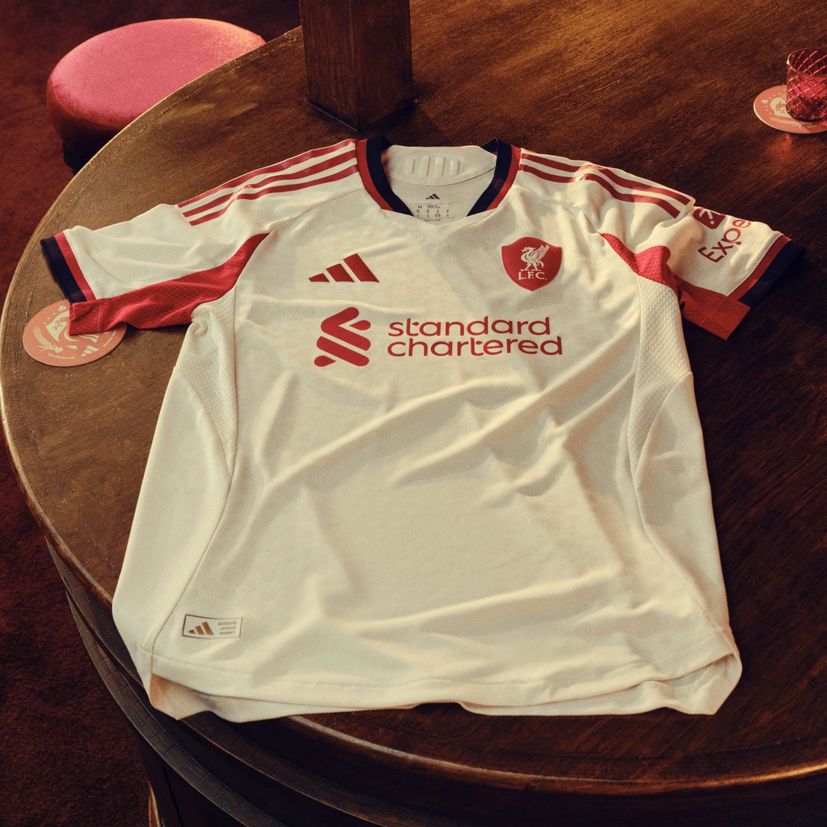 adidas Football (@adidasfootball) on Twitter photo nice top though 😍❤️
the new Liverpool FC home and away jerseys are available now 👉👉adidas.com/liverpool nice top though 😍❤️
the new Liverpool FC home and away jerseys are available now 👉👉adidas.com/liverpool
