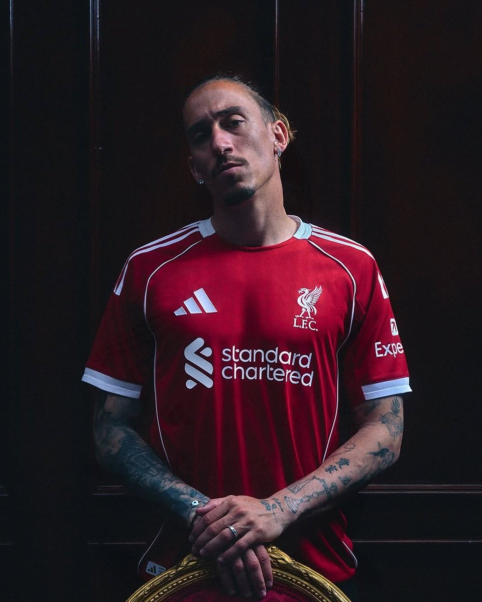 footsoccerpro's tweet photo. Liverpool dégaine son nouveau maillot domicile 2025 2026 ❤️🤍

Notre note pour ce maillot : 10/10 💥

#LiverpoolFC https://t.co/DxKk3Fpqks
