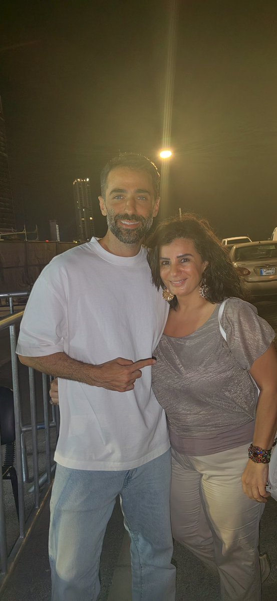 بعد غياب طويل التقيت بالصديق الغالي محمد قيس بحفلة #اليسا بأعياد بيروت   كان لقاء فبه حرارة ومحبة وذكرني  لما  حضرنا  زمااان الموريكس دور ودق بواب الناس 🤣🤣   هالانسان بيلقبه النجاح والشهرة ومحبة الناس قلب ابيض وروح نقية.. وابتسامة صافية 💖♥️🤍
<a href="/Mohamad_kaiss/">Mohamad kaiss MK</a>