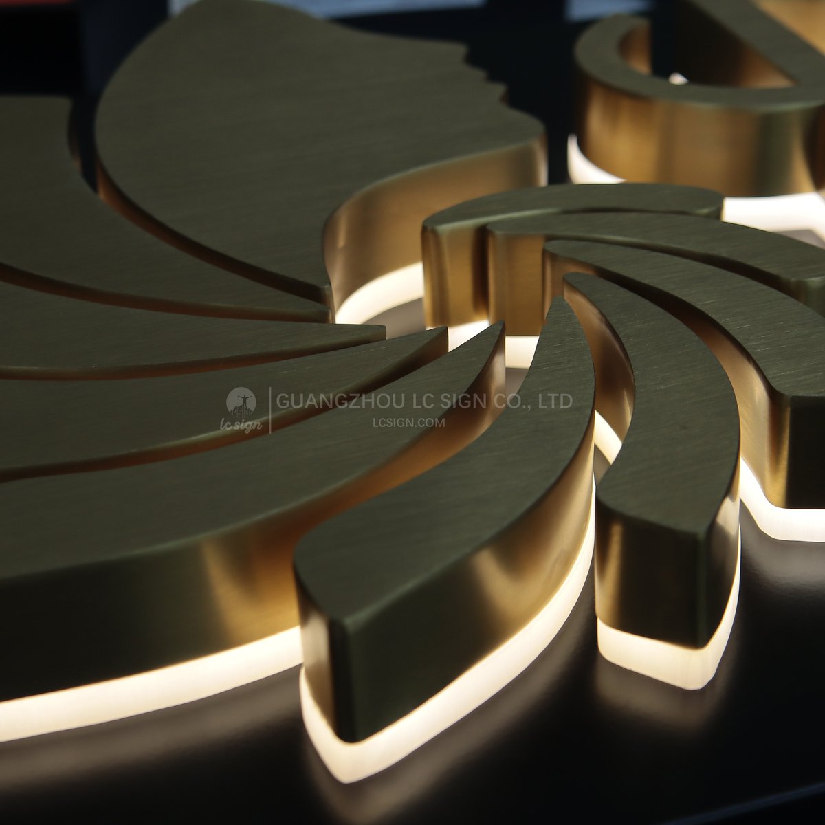 LCSignOfficial's tweet image. Custom Led Back Lit Sign🔥

👉Get a free quote: wa.link/cfjrkm

#lcsign #ledletter #neonsign #lightbox #RetailStoreSignage #CustomStoreSigns