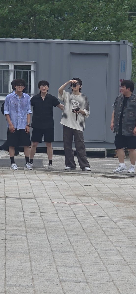 nerd_JUICY's tweet photo. 영주 저거 다 땀이야......? https://t.co/qrRsfosBxx