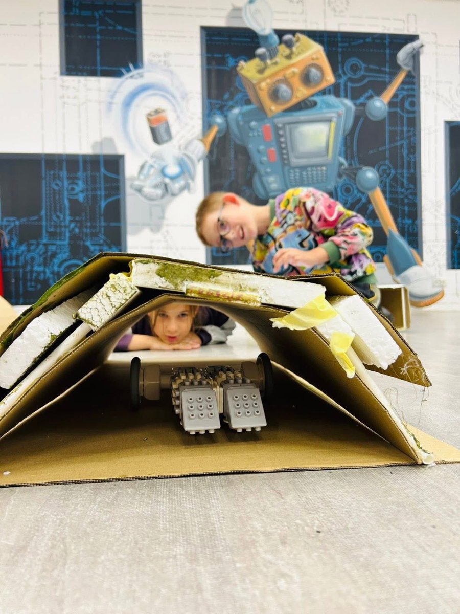 cubroid's tweet image. The Future of AI & Robotics Starts in the Classroom.
Cubroid empowers students to become the leaders of tomorrow’s intelligent industries.
#AIeducation #RoboticsFuture #EdTechLeadership #Cubroid