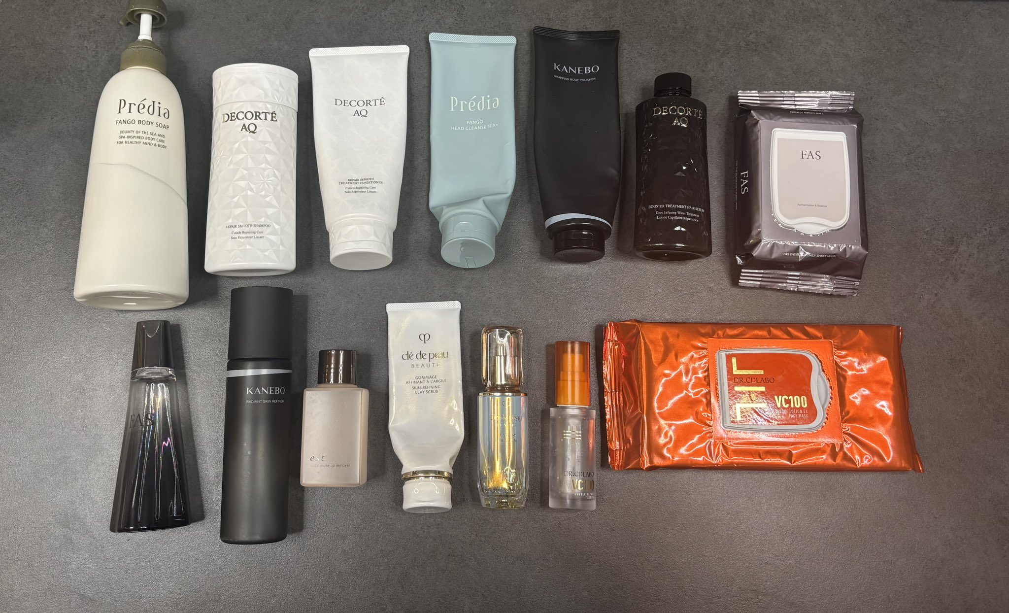 ✨️値下げ中✨️コスメ ヘアケアまとめ売り アットコスメ限定】リスタイリングヘアケアキット / athletia