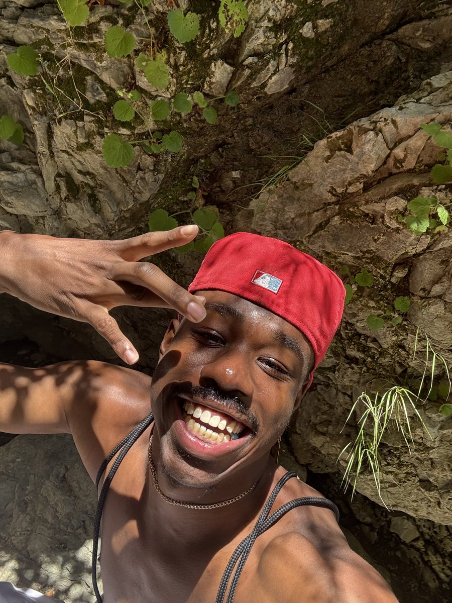 CaMDucree's tweet photo. smilin thru it all https://t.co/zMdEBbejdy