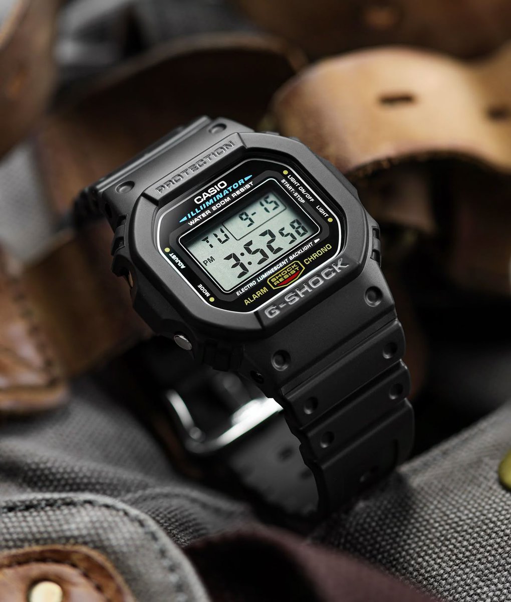 Idolatramos a Braun, a Olivetti, Sony... Pero tenemos una deuda muy grande con Casio. Desde el diseño y la tecnología. Su aportación a la cultura occidental ha sido brutal. Desde los modelos más clásicos...