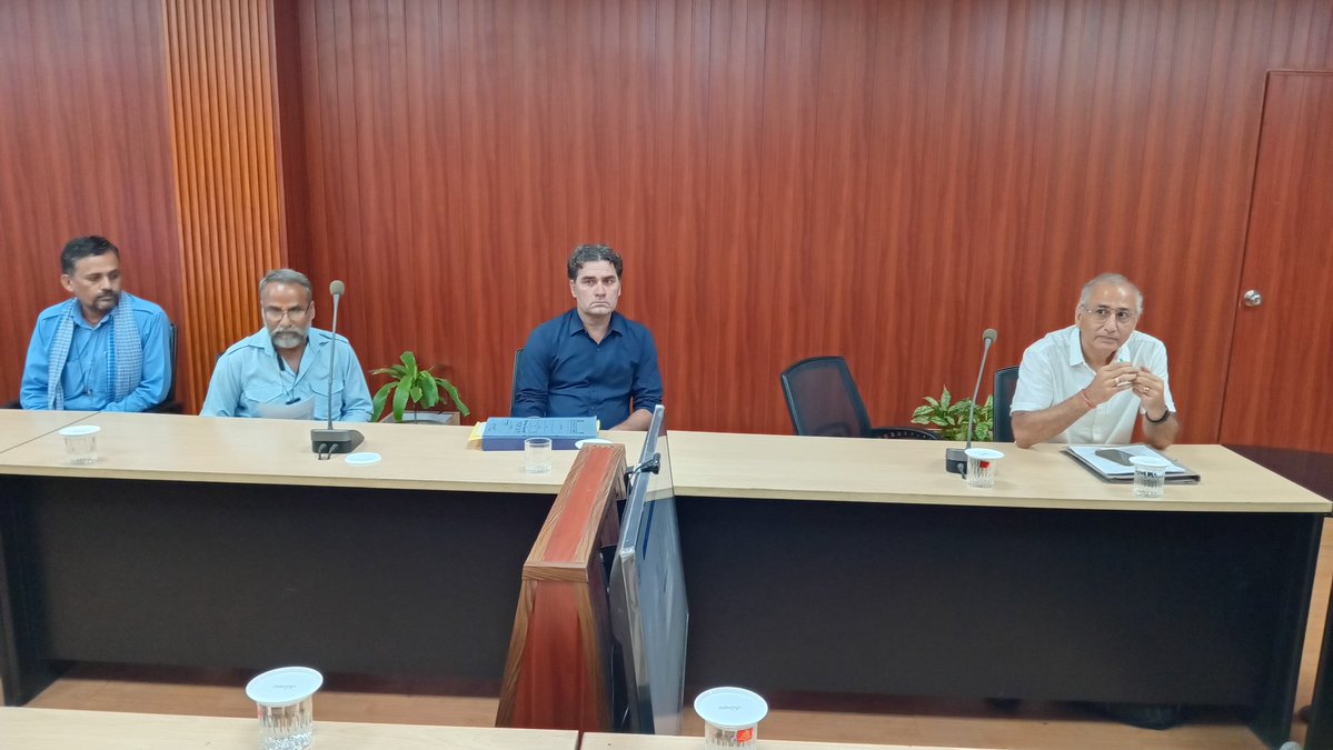 Today's glimpse of SAMADHAN
a Grievance Redressal Program initiated by EPFO Delhi North .

Daily session and face to face interaction led by RPFC-1 for long pending issues.

<a href="/mansukhmandviya/">Dr Mansukh Mandaviya</a>  
<a href="/epfo_social/">EPFO Social</a>  
<a href="/LabourMinistry/">Ministry of Labour & Employment, GoI</a>