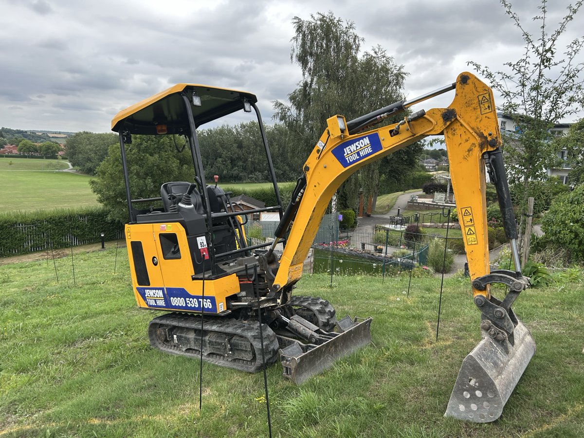 We’ve secured the timber thanks to a generous discount and £500 donation from Jewson Tool Hire in Sheffield 🌿 

Now we need your help to cover the cost. 

Every donation will help create a peaceful garden space at Rotherham Hospice 🧡

👉 justgiving.com/campaign/rothe…