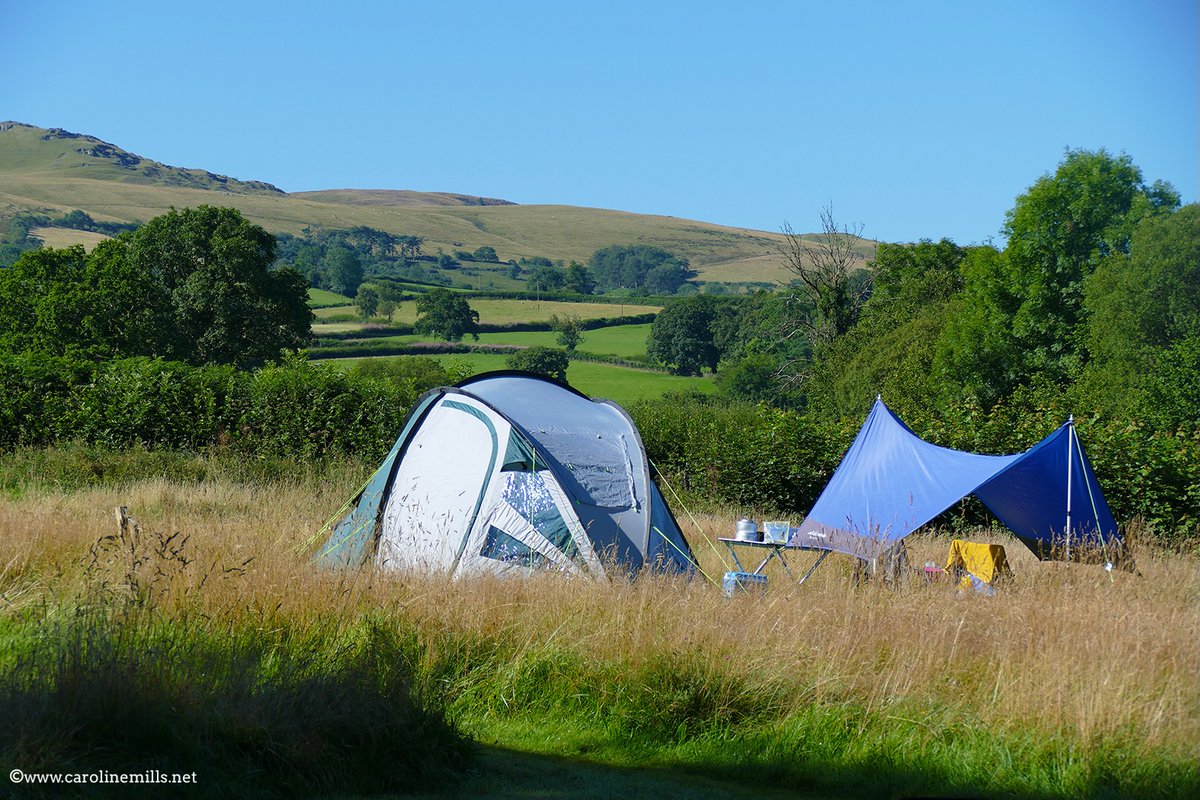 CarolineMills99's tweet image. Route 14 from the award-winning Camping Road Trips UK (30 adventures with your #campervan, #motorhome or #tent) visits South Wales, including the gorgeous Gower Peninsula and Black Mountain. #camping #roadTrip #traveladventure #Wales #campsites