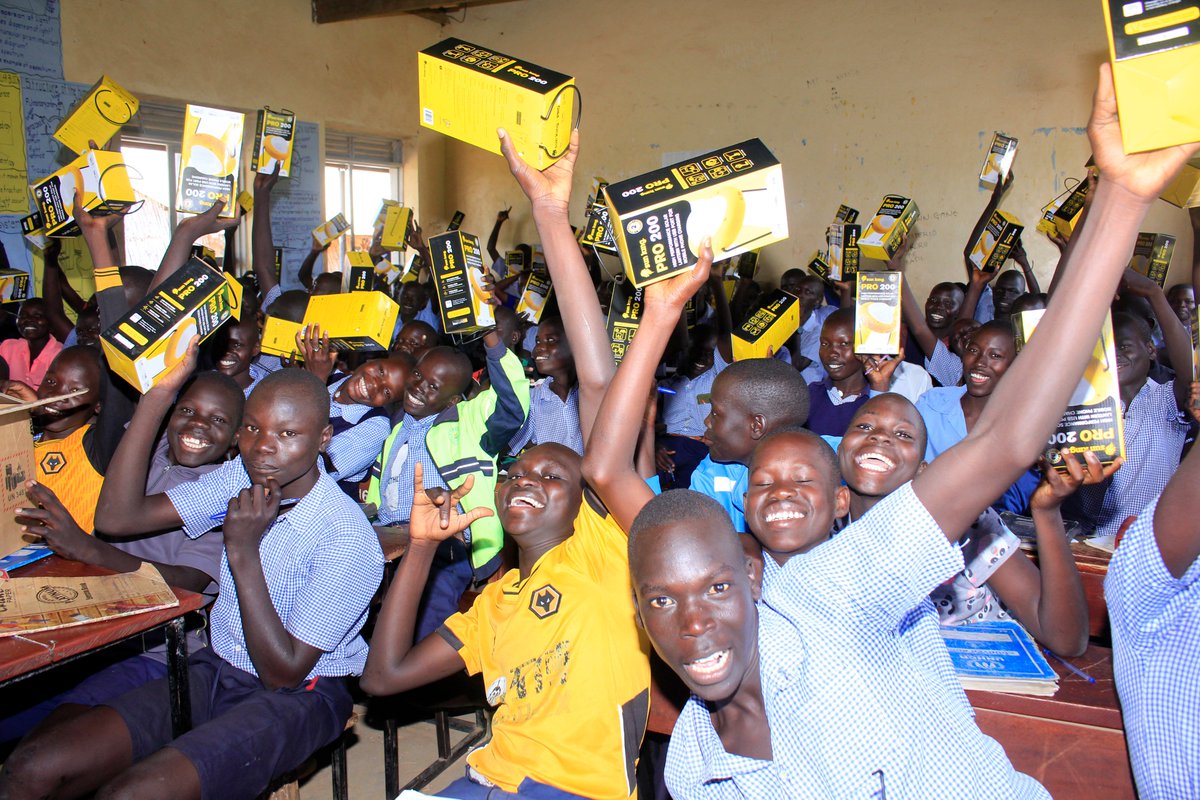 WindleUganda's tweet photo. We are committed to ensuring access to education no matter the setting.
By providing solar lamps to learners in remote communities, we’re breaking barriers and creating opportunities — so learning continues, even after sunset. #LightingTheFuture #EducationForAll https://t.co/oxz4gzg7ed