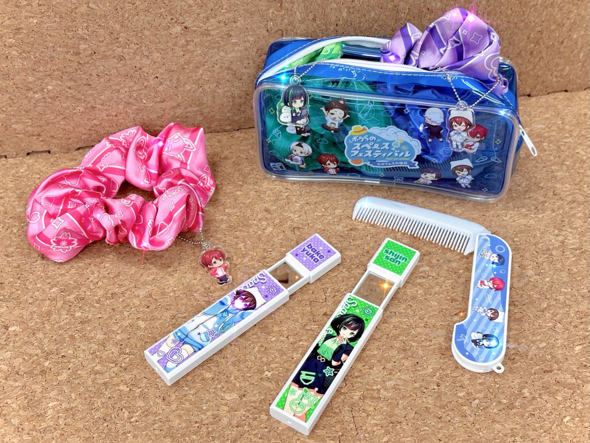 【#スペフェス　販売中の商品紹介🌻】

#スペフェスの休日 ということで
普段使いできるアイテムがたくさん✨
日常にちょこっと推しを忍ばせることができて、気分が上がりますね🥰

📝販売期間：2025年8月6日(水)23:59まで

販売ページ⬇️
karel.mynavi.jp/collections/sp…

#スペフェスPUS