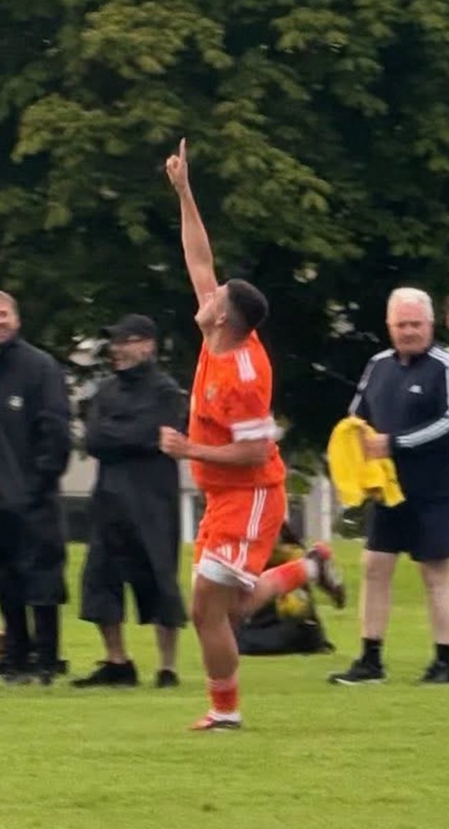 The club would like to dedicate last night’s victory to the late Bobby Hay Snr who was an avid supporter of the amateur team in years gone by. 

Bobby Jnr was last night’s man of the match bagging a hattrick in fantastic style. 

Goals scored by:

⚽️⚽️⚽️ Bob Hay
⚽️Cammy McMillan
