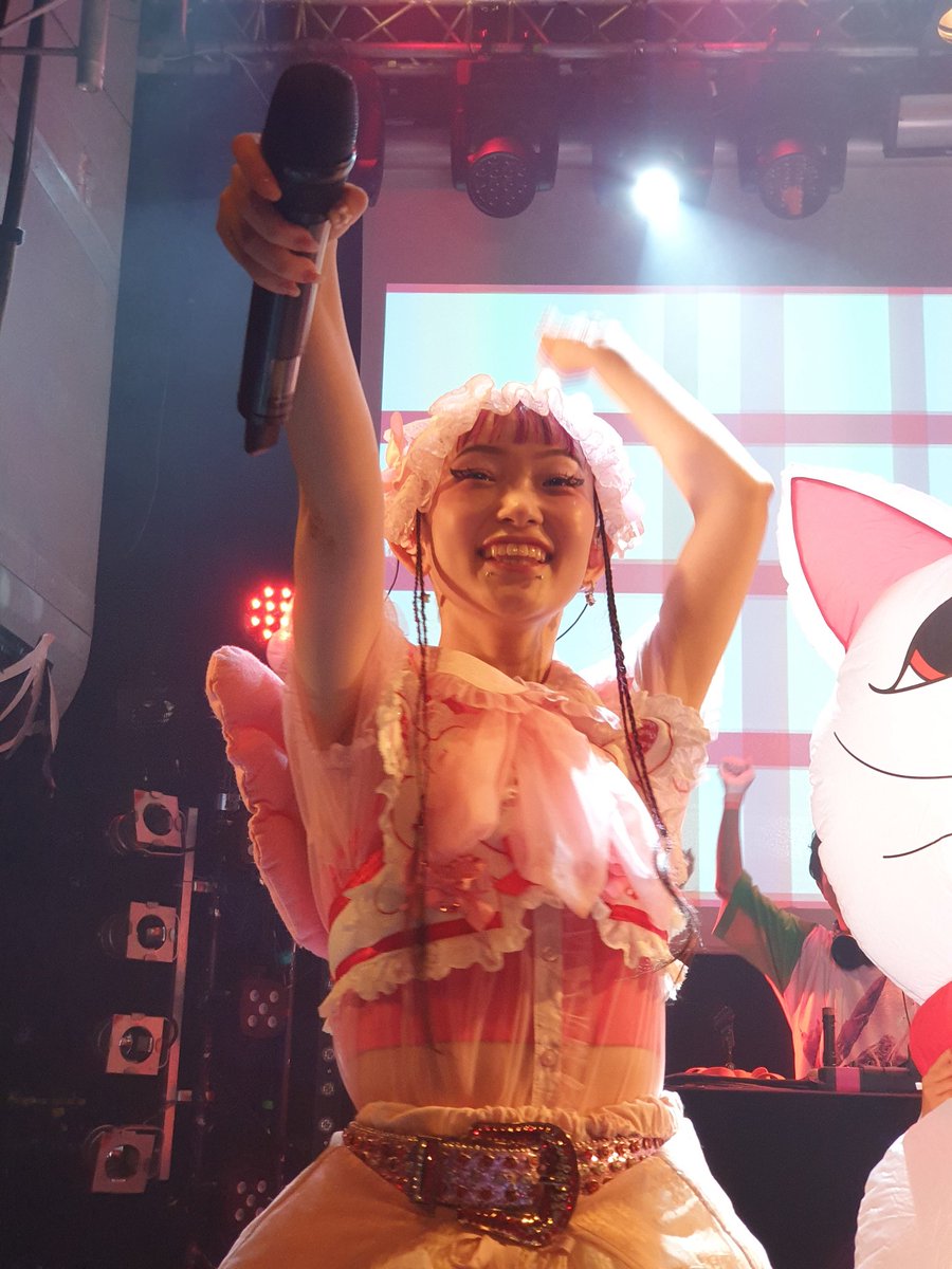 KishouSan's tweet photo. Yesterday night was so amazing !!! @wed_camp @utaha_89_id_ @h_kenmochi thank you so much for last night concert #summertimeghost concert in Paris !!! It was awesome and surely one of the best concert I've ever been ! #wednesdaycampanella #utaha #petitbain #Paris https://t.co/8IHoKd4IX5