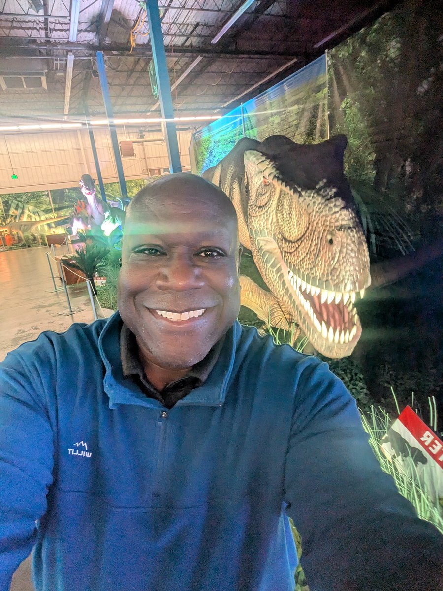 Here we go and Levan Out Live is at the Dinosaur Adventure in Wilmington at the Shriners Auditorium. This will be a fun morning. Stay with us. #wbz #dinosauradventure