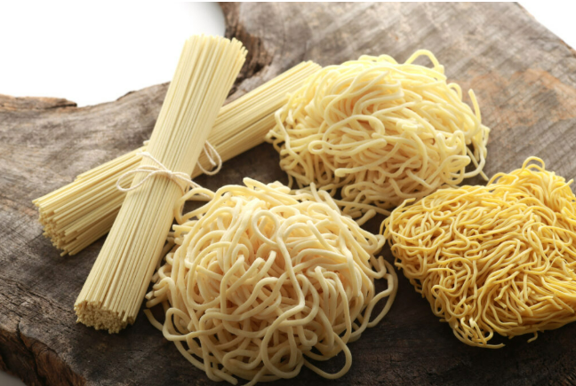 kichen_tec's tweet image. 📢ブログ更新！
＼飲食店必見🍜製麺豆知識！／
今回は「製麺機」を使った麺づくりのヒントをご紹介！
ラーメン、そば、うどん…麺の違いとは？
製麺機選びのヒントが見つかるかも👀
👇今すぐブログをチェック
 kitchen-t.co.jp/seimenki/1550/
✨次回は8/18更新✨
#豆知識 #キッチンテクノ #製麺機ドットコム