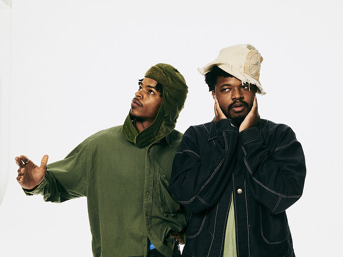 CLASH (@clashmagazine) on Twitter photo JEMS! - Oakland artist Elujay and Baltimore producer J.Robb - tease deluxe edition of their 2024 collaborative album. 
Listen to languid summer cut 'SLIDIN' now - 
clashmusic.com/news/jems-shar… JEMS! - Oakland artist Elujay and Baltimore producer J.Robb - tease deluxe edition of their 2024 collaborative album. 
Listen to languid summer cut 'SLIDIN' now - 
clashmusic.com/news/jems-shar…
