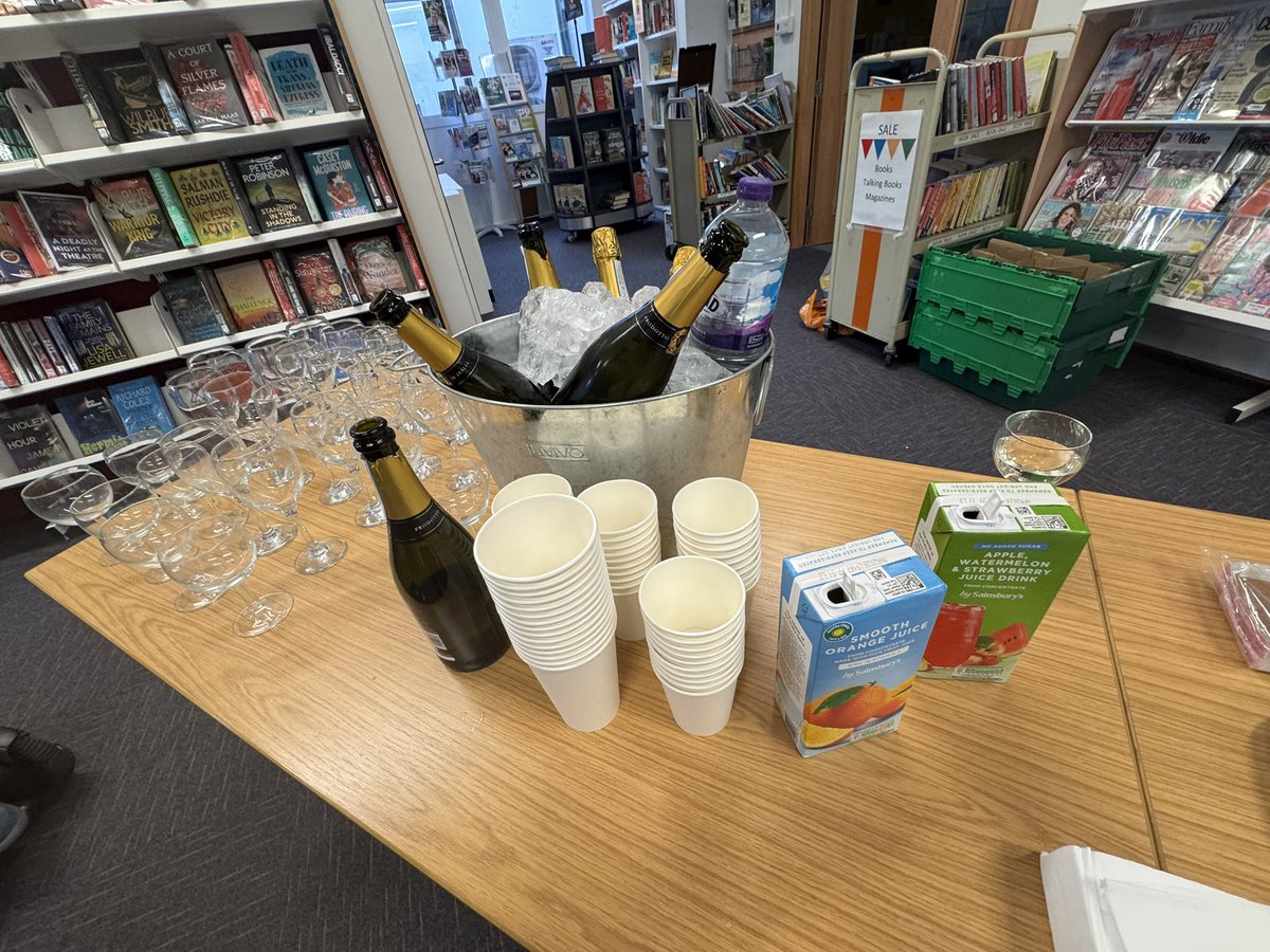 Had a great fun time reading at <a href="/HitchinLibrary/">Hitchin Library</a> last night!! With a host of great local authors…
40 folks bought tickets, sold 21 books and drank lots of bubbly!?