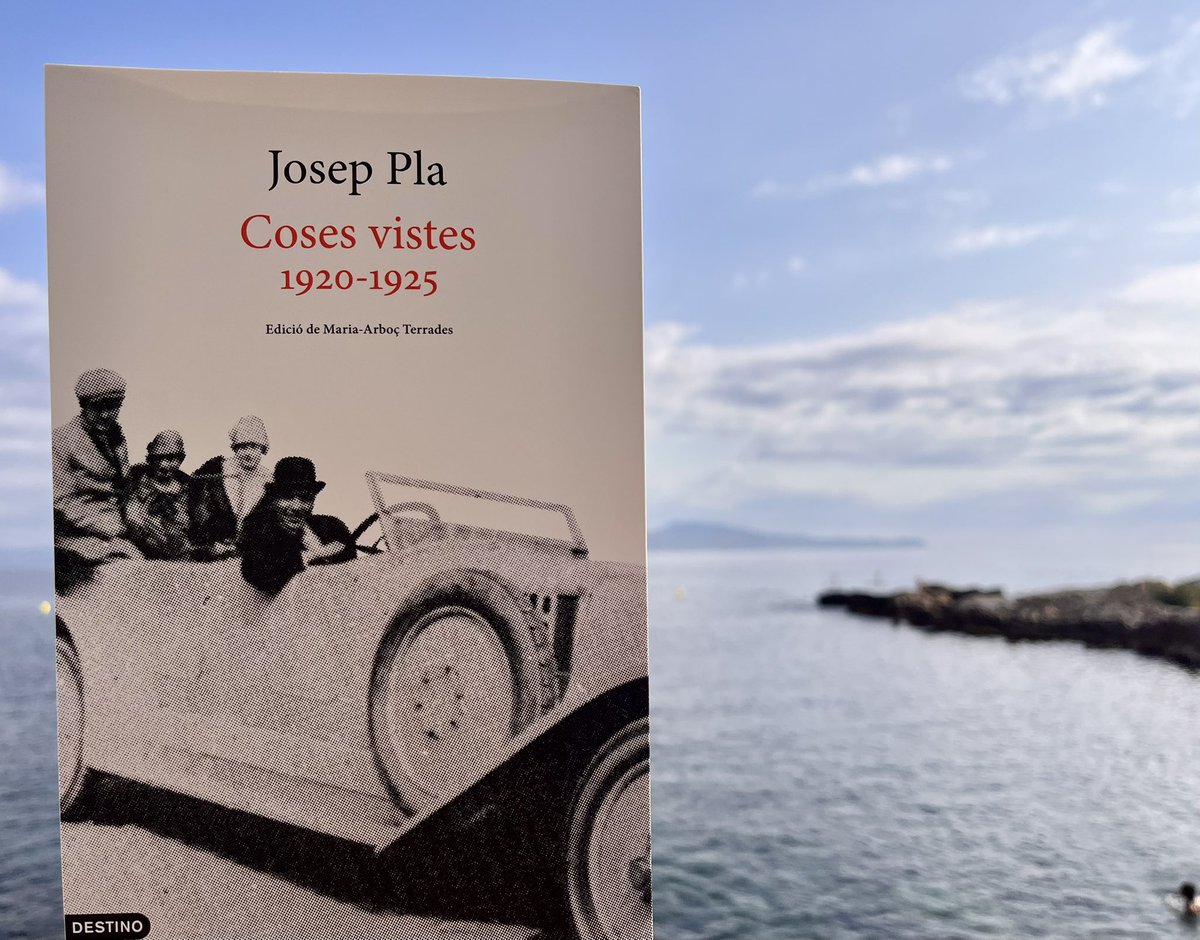 llibreriavitela's tweet image. Avui sortim en mar! 🩵⚓️📚🌊
Per als qui us hi heu apuntat, tres observacions: 
1. Recordeu que a l’agost sortim a les 19 h.
2. Avui pot haver-hi trànsit a les carreteres, preveieu el temps d’arribada al port.
3. Podeu aparcar just davant de la barca.
#creuersmarenostrum