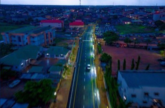 Maryamfulfulde's tweet image. The Sani Sulaiman Road project, completed by the @GovKaduna under @ubasanius, now connects key economic hubs in Kaduna city — including Makarfi Plaza and Central Market — boosting access, safety, and commerce. #KadunaDevelopment #Infrastructure