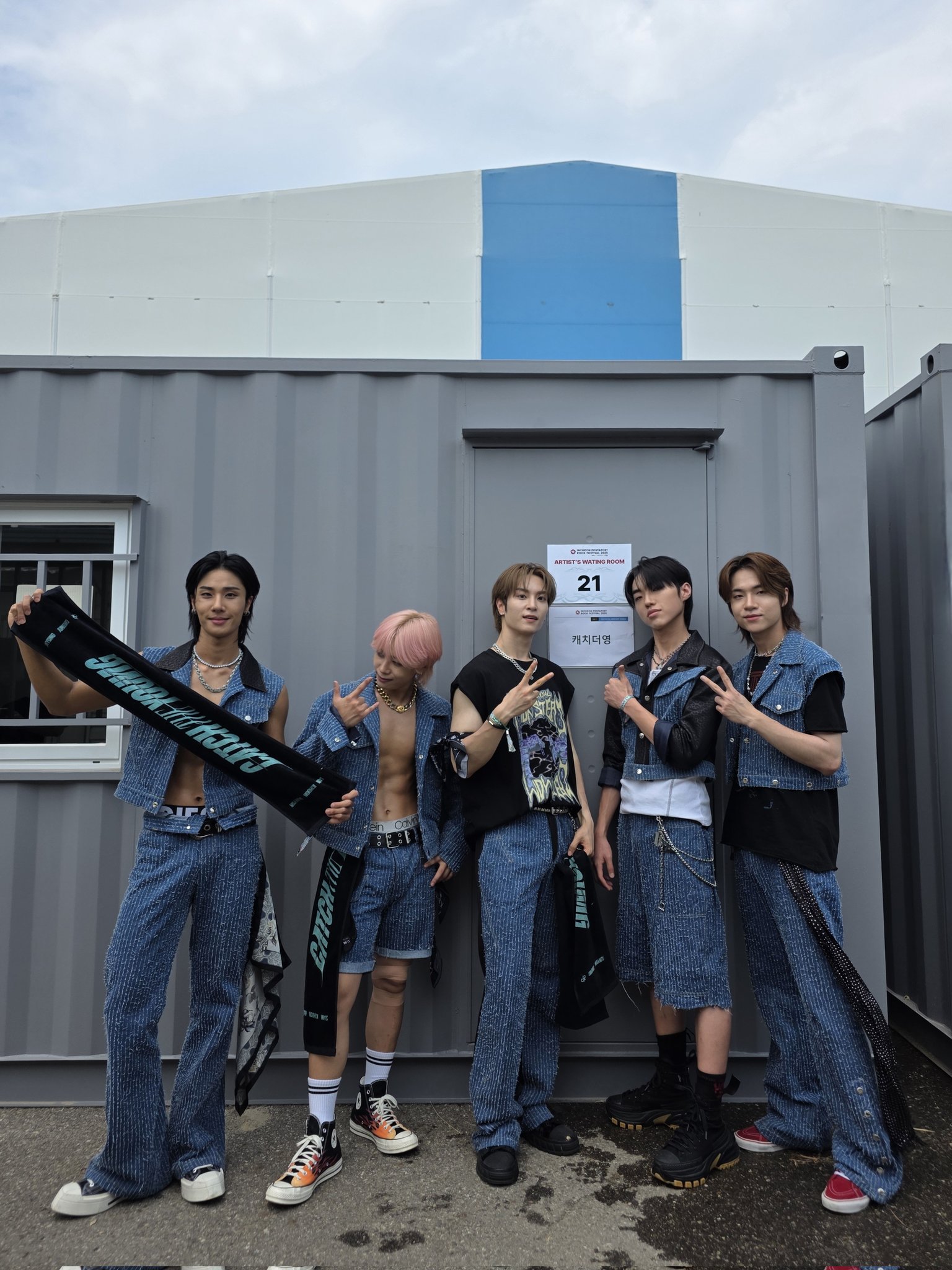 Catch The Young ジュニョン サイン ポラロイド 캐치더영　3集 Dream It - Catch The Young キャッチザヤング 캐치더영 [Music