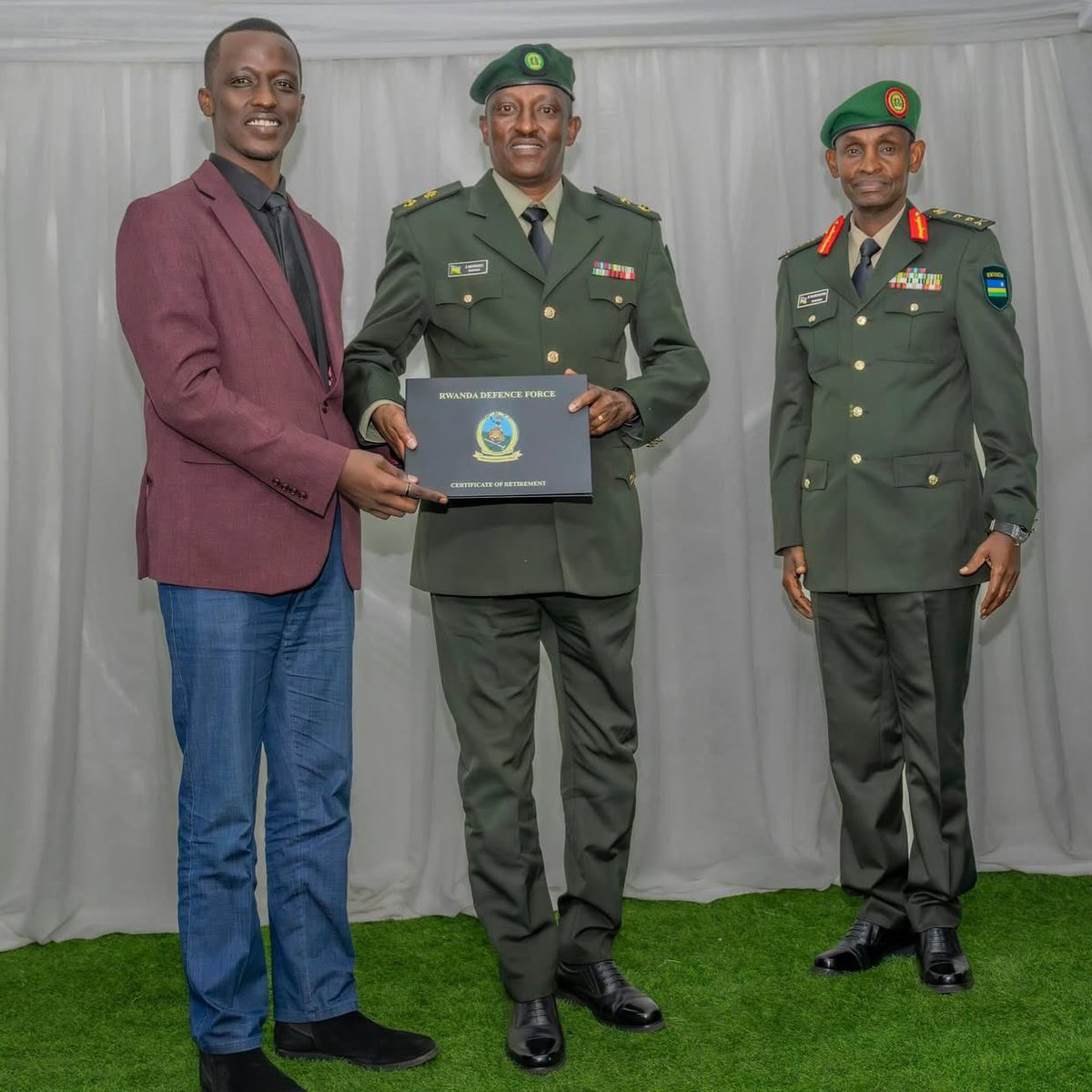 (Rtd) Lt Col Alphonse MUYANGO, we sincerely thank you for your outstanding service in the Rwanda Defence Forces (RDF), we deeply appreciate your dedication and patriotism.🇷🇼

All the best at APR FC! We trust that you will continue to give us many reasons to celebrate 🏆