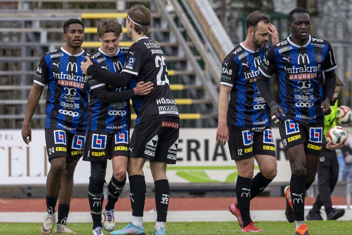 Karlstads skadekris inför toppmötet – fler nyckelspelare saknas.

Debuten dröjer för nyförvärvet:

”Sett otroligt bra ut på träning”

vf.se/2025/08/01/kar…
