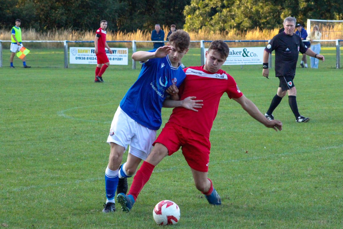 dylanevans.photos (@dylanevansfb) on Twitter photo Pics from last night’s pre season friendly between <a href="/caerswsfc/">Caersws FC 🏴</a> development and <a href="/LlanfairUtdFC/">Llanfair United FC</a> reserves
Caersws 6-3 Llanfair United Pics from last night’s pre season friendly between <a href="/caerswsfc/">Caersws FC 🏴</a> development and <a href="/LlanfairUtdFC/">Llanfair United FC</a> reserves
Caersws 6-3 Llanfair United